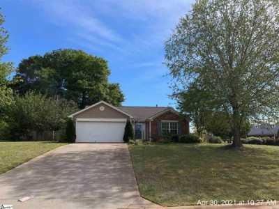 Home For Sale in Piedmont, South Carolina