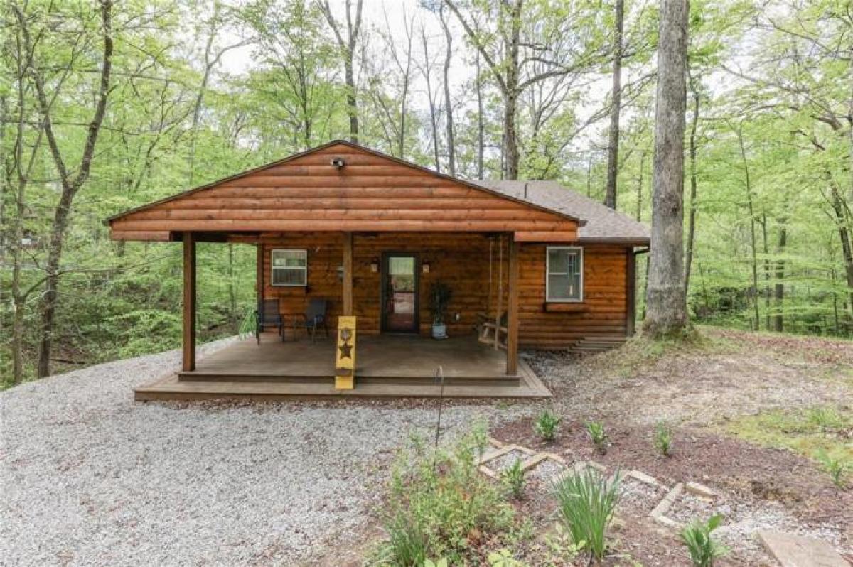 Picture of Home For Sale in Nineveh, Indiana, United States