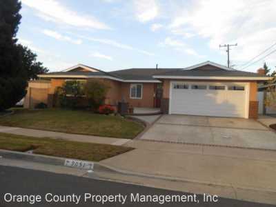 Home For Rent in Fountain Valley, California