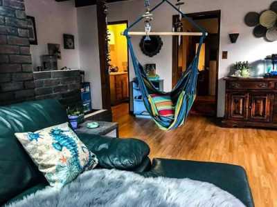 Apartment For Rent in Woodland Hills, California