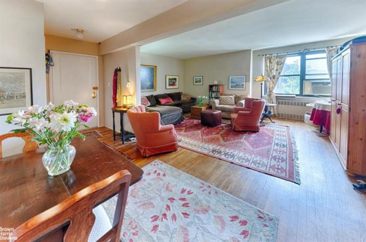 Picture of Apartment For Sale in Flushing, New York, United States