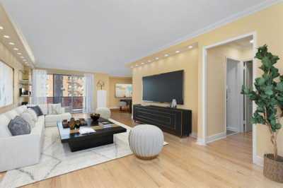 Apartment For Sale in Forest Hills, New York