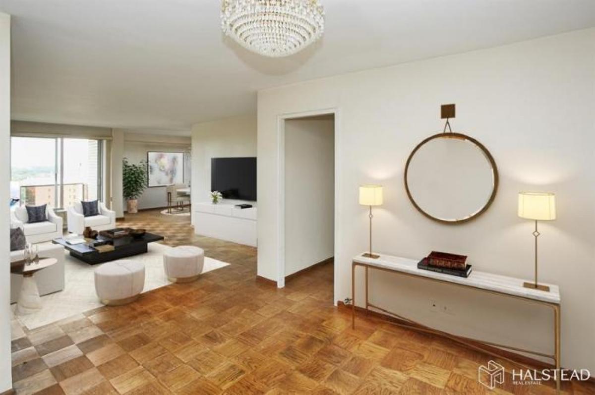 Picture of Apartment For Sale in Forest Hills, New York, United States