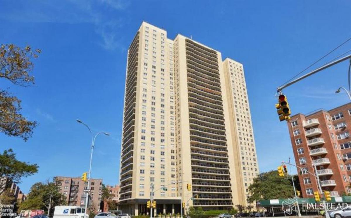 Picture of Apartment For Sale in Forest Hills, New York, United States
