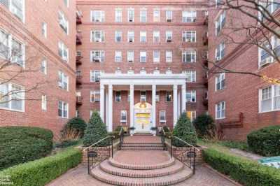 Apartment For Sale in Forest Hills, New York