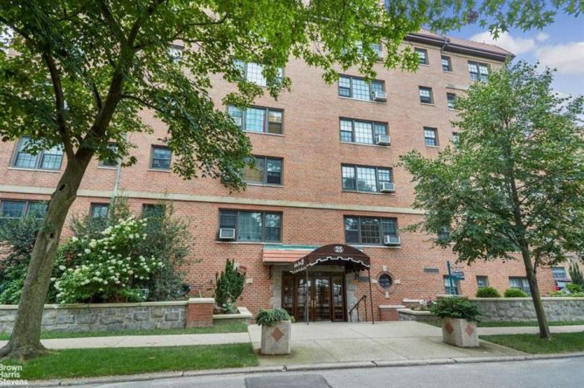 Picture of Apartment For Sale in Forest Hills, New York, United States