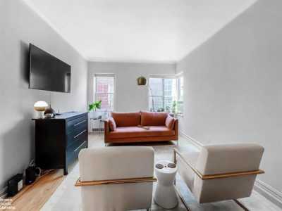 Apartment For Sale in Forest Hills, New York