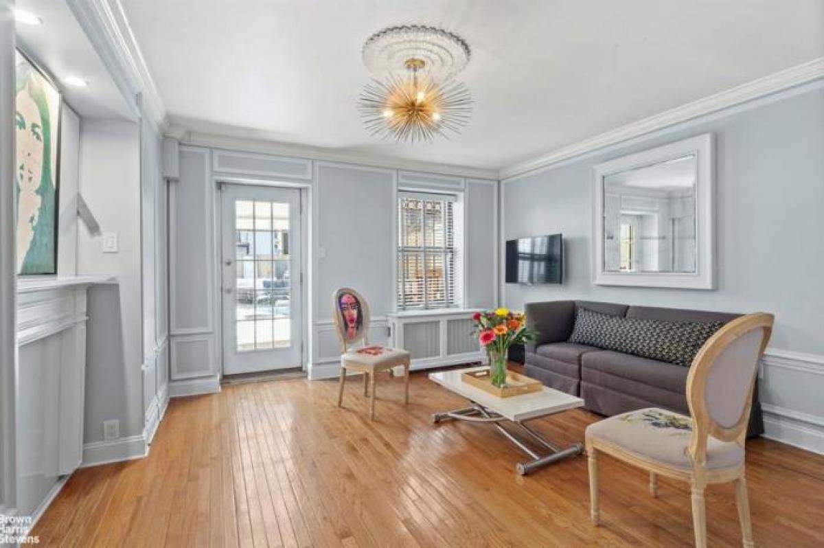 Picture of Apartment For Sale in Harlem, New York, United States