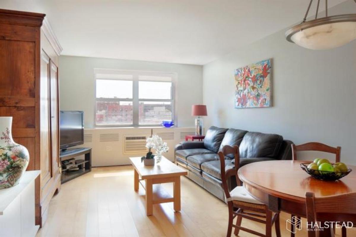 Picture of Apartment For Sale in Harlem, New York, United States