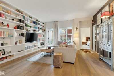 Apartment For Sale in Harlem, New York