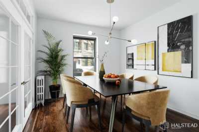 Apartment For Sale in Harlem, New York