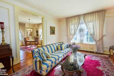 Apartment For Sale in Jackson Heights, New York