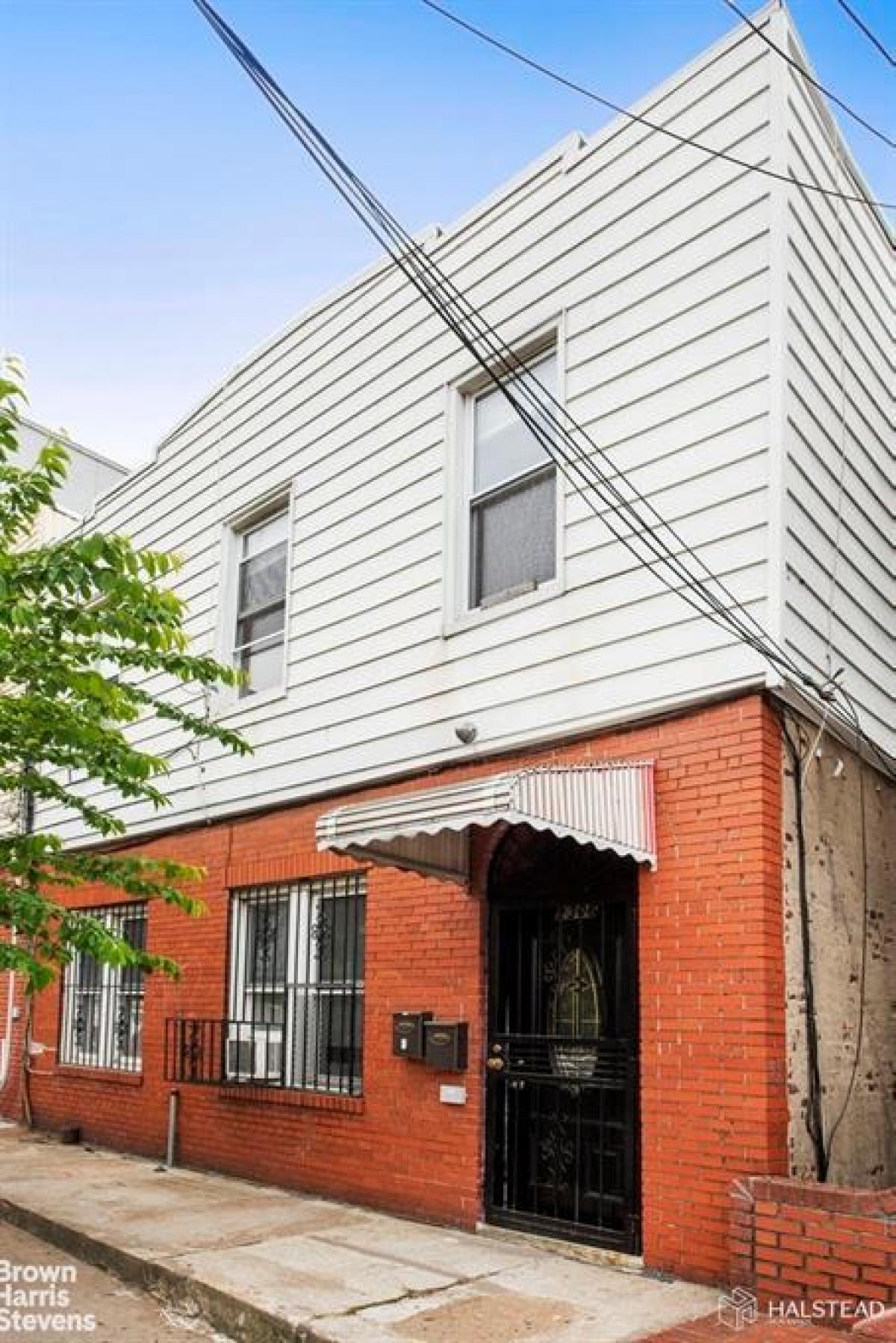 Picture of Home For Sale in Long Island City, New York, United States