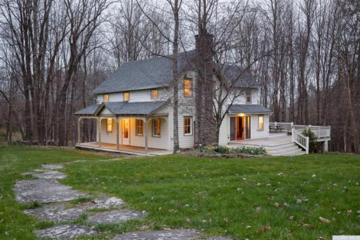 Picture of Home For Sale in Out Of Area, New York, United States
