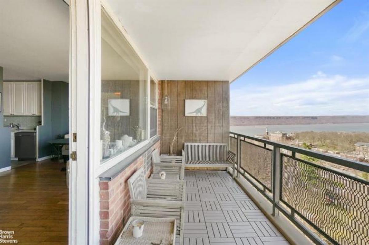 Picture of Apartment For Sale in Riverdale, New York, United States