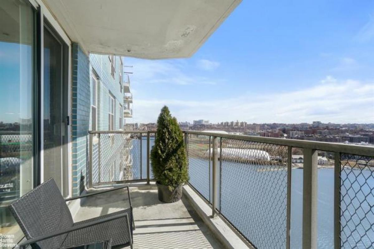 Picture of Apartment For Sale in Riverdale, New York, United States