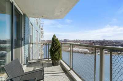 Apartment For Sale in Riverdale, New York