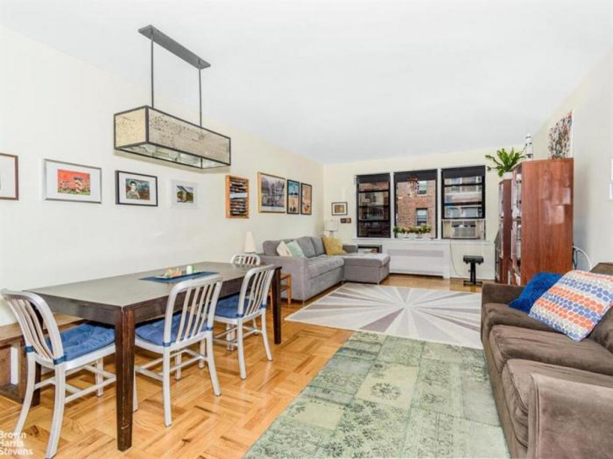 Picture of Apartment For Sale in Riverdale, New York, United States