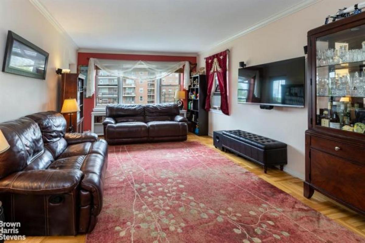 Picture of Apartment For Sale in Riverdale, New York, United States