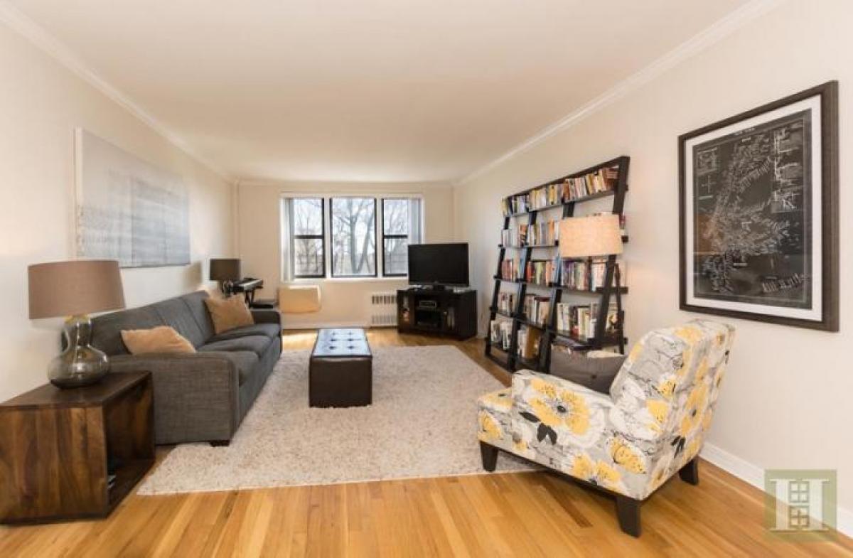 Picture of Apartment For Sale in Riverdale, New York, United States