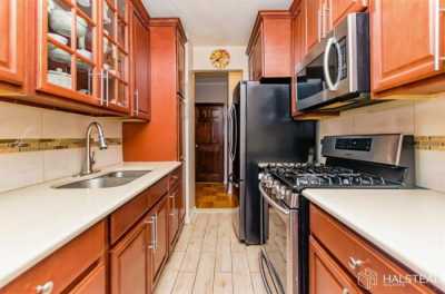 Apartment For Sale in Riverdale, New York