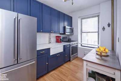Apartment For Sale in Riverdale, New York