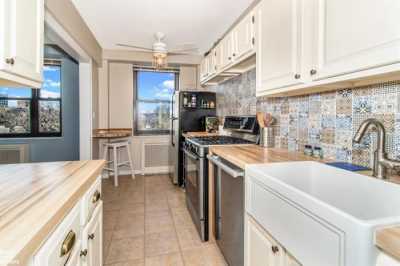 Apartment For Sale in Riverdale, New York