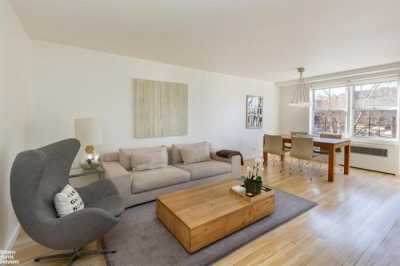 Apartment For Sale in Riverdale, New York