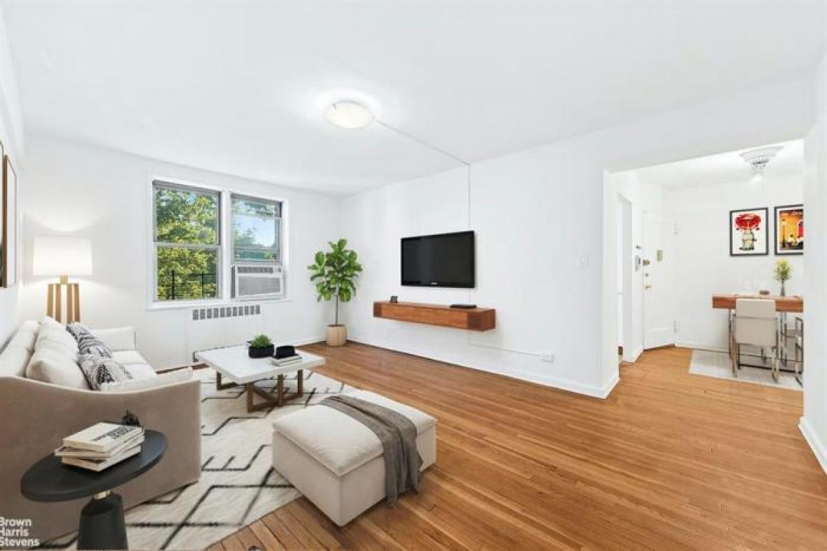 Picture of Apartment For Sale in Riverdale, New York, United States