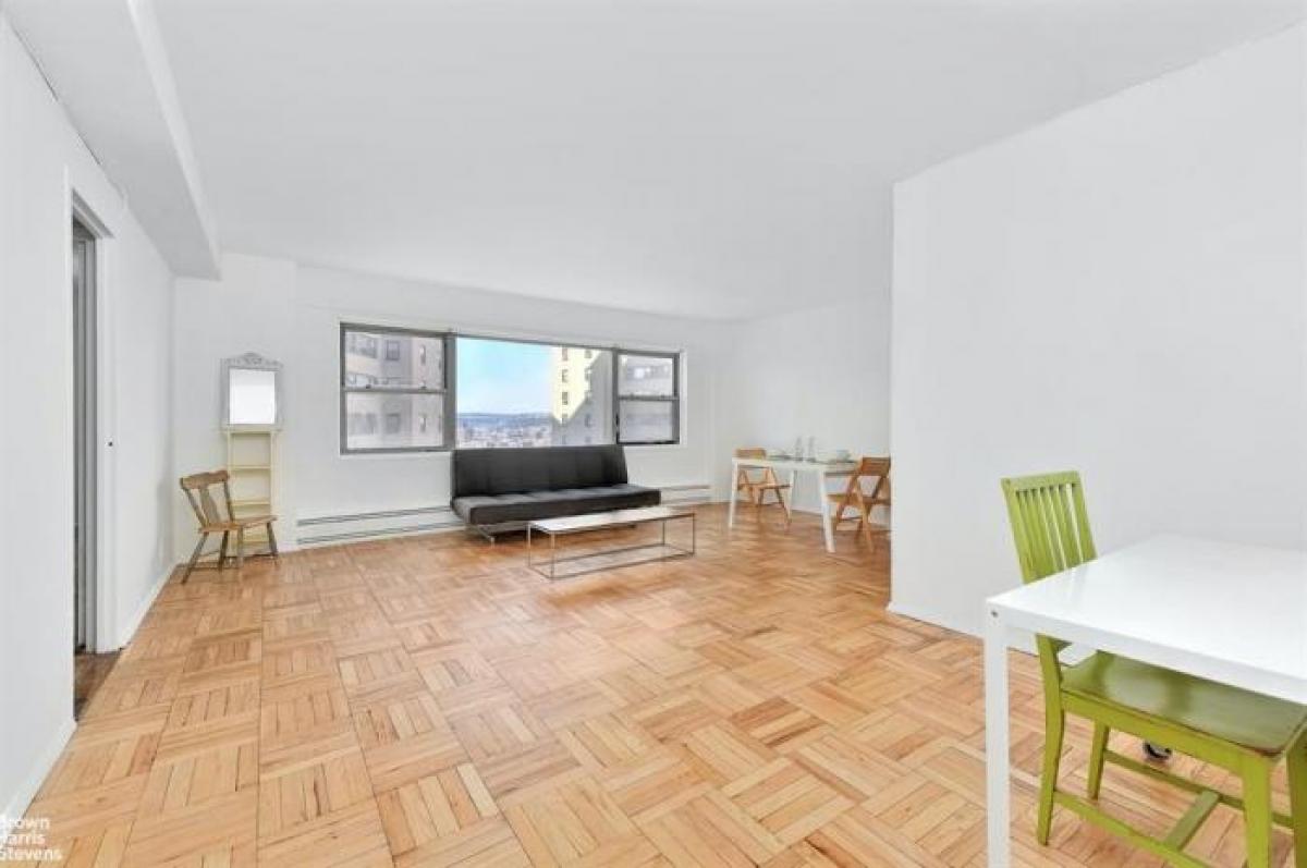 Picture of Apartment For Sale in University Heights, New York, United States