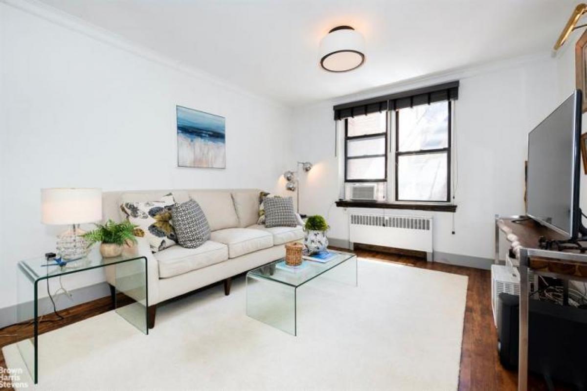 Picture of Apartment For Sale in Chelsea, New York, United States