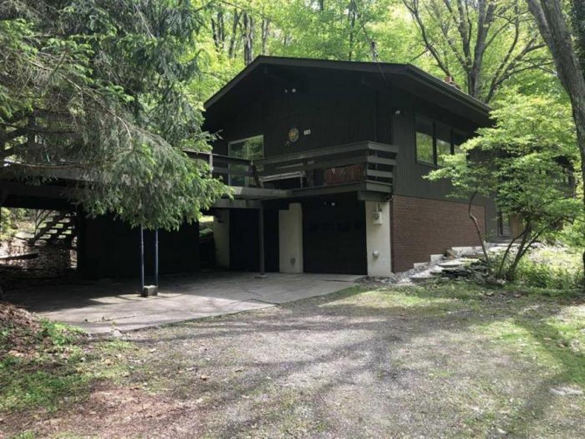Picture of Home For Sale in East Fishkill, New York, United States