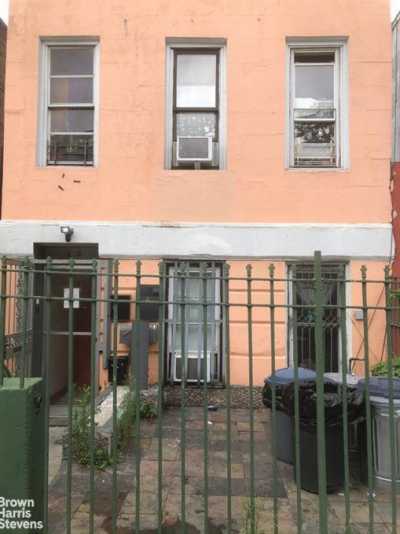 Home For Sale in East Harlem, New York