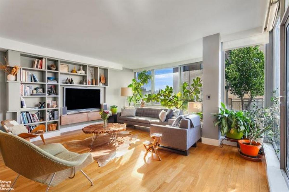 Picture of Apartment For Sale in Harlem, New York, United States