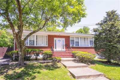 Home For Sale in Tarrytown, New York