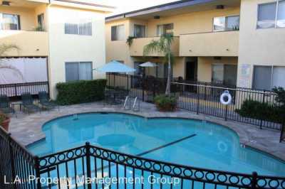 Apartment For Rent in Sherman Oaks, California