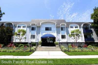 Apartment For Rent in Sherman Oaks, California