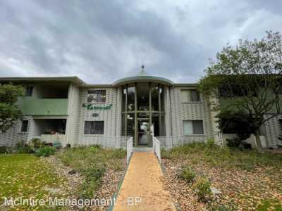 Apartment For Rent in Arcadia, California