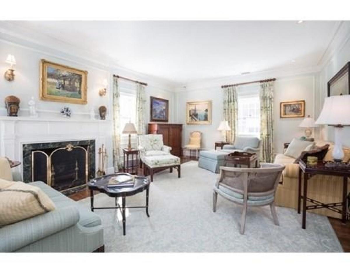 Picture of Condo For Sale in Boston, Massachusetts, United States