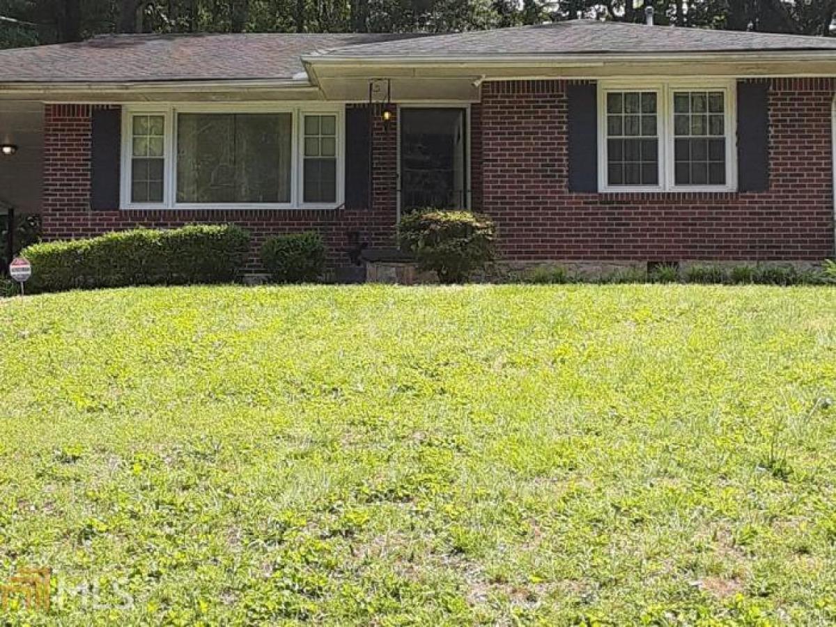 Picture of Home For Sale in East Point, Georgia, United States