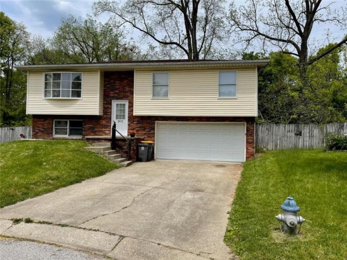 Picture of Home For Sale in Bloomington, Indiana, United States