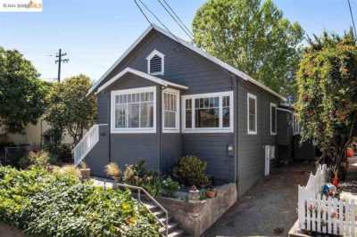 Home For Sale in Crockett, California