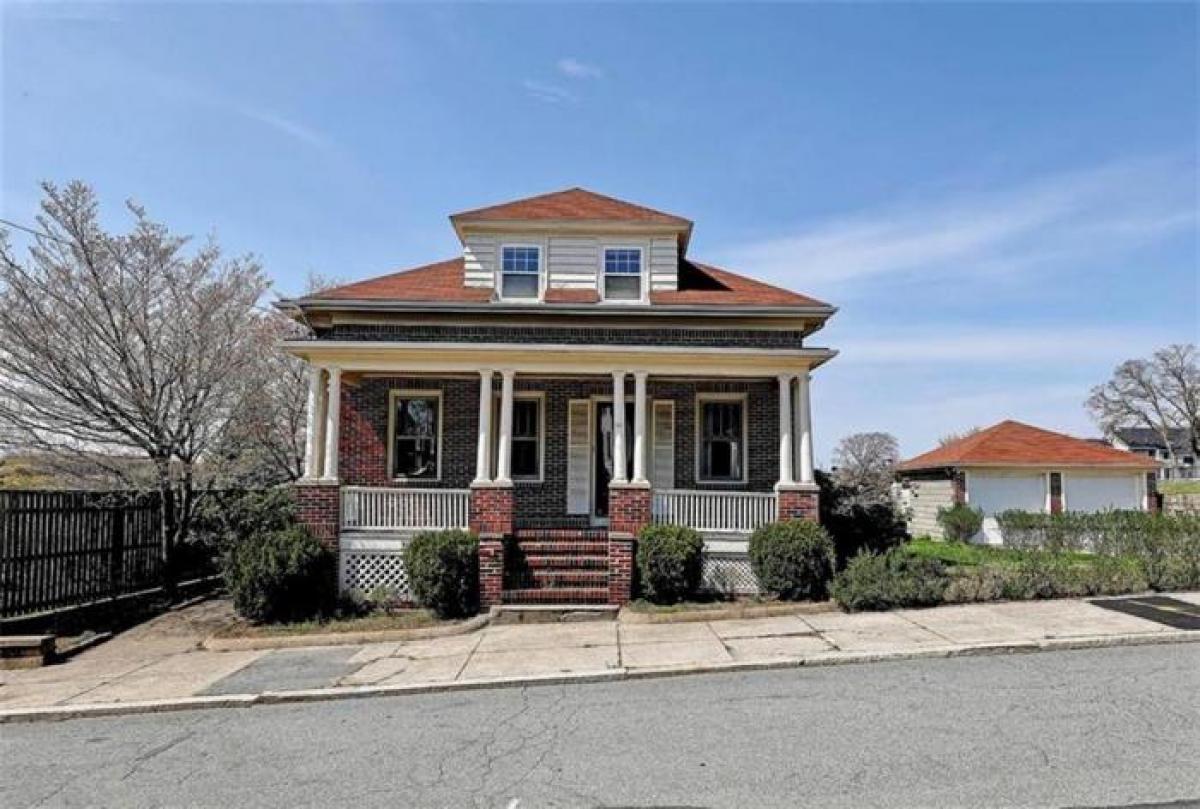 Picture of Apartment For Sale in North Providence, Rhode Island, United States