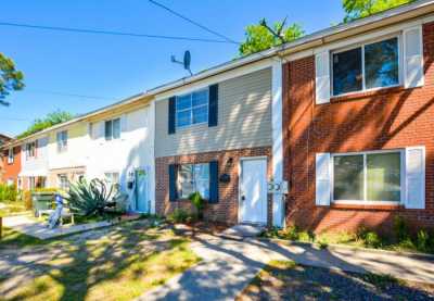 Home For Rent in Charleston, South Carolina