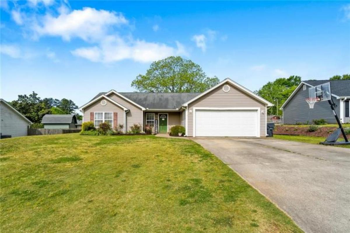 Picture of Home For Sale in Anderson, South Carolina, United States