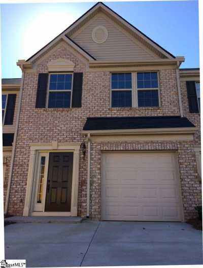 Apartment For Rent in 