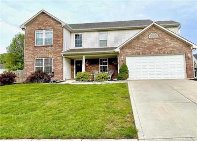 Home For Sale in Avon, Indiana