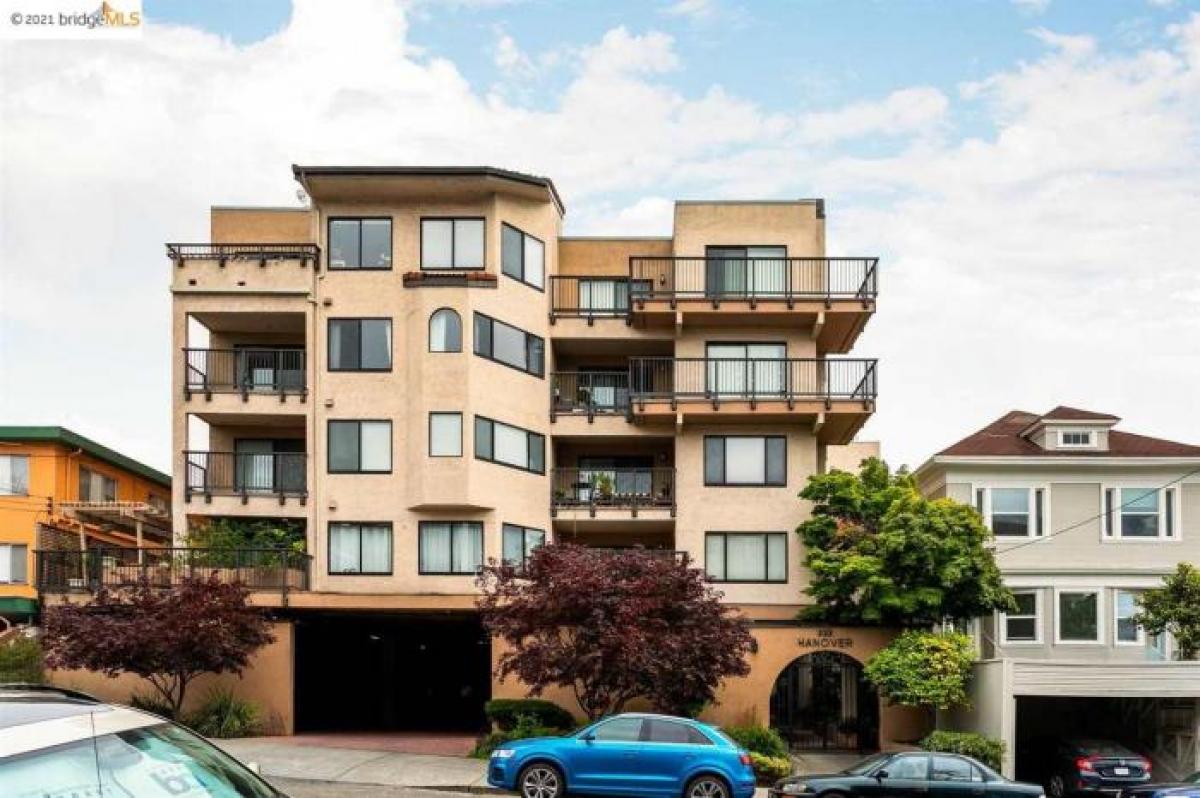 Picture of Condo For Sale in Oakland, California, United States