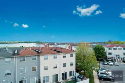 Condo For Sale in Bronx, New York