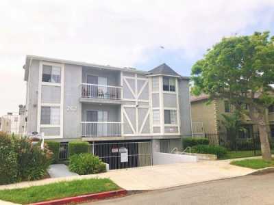 Apartment For Rent in Burbank, California
